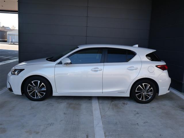 ＣＴ ＣＴ２００ｈ　バージョンＣ　純正メモリーナビ　地デジフルセグＴＶ　バックモニター　ＬＥＤヘッドランプ　パワーシート　合成皮革シート（ブラックインテリア）　記録簿有り　Ｇ－Ｌｉｎｋ２年付帯（3枚目）