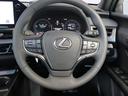 UX UX300h グレイスフル エクスプローラー AWD 三眼フルLEDヘッドランプ アダプティブハイビームシステム(ポップアップ式ヘッドランプクリーナー付) ムーンルーフ おくだけ充電 寒冷地仕様 アクセサリーコンセント AC100V・1500W(7枚目)