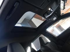 ＡＷＤ　【Ｆ　ＳＰＯＲＴ専用】オレンジブレーキキャリパー　パノラミックビューモニター　デジタルインナーミラー　寒冷地仕様　ムーンルーフ　充電ケーブル　別体型ディスクプレイヤー　Ｇ−Ｌｉｎｋ２年付帯 6