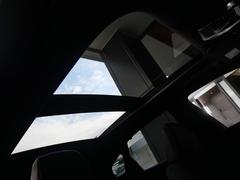 ＡＷＤ　ルーフレール　　”マークレビンソン”プレミアムサラウンドサウンドシステム　寒冷地仕様　パノラマルーフ　輻射ヒーター　純正ナビ　フルセグＴＶ　本革　ＬＥＤヘッドランプ　Ｇ−Ｌｉｎｋ２年付帯 6