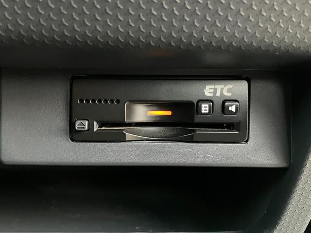 ハスラー Ｊ　ＳＴＹＬＥ　ＩＩＩ　カーナビ／全方位カメラ　オートライト　プッシュスタート　シートヒーター　オートエアコン　衝突被害軽減システム　アイドリングストップ　横滑り防止機能　衝突安全ボディ　盗難防止システム（17枚目）