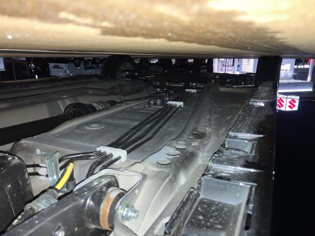 スペーシアカスタム ハイブリッドGS 4WD/カーナビ/バックアイカメラ スズキコネクト対応通信機 アダプティブクルーズコントロール キーレスエントリー アルミホイール 衝突被害軽減システム プッシュスタート シートヒーター 横滑り防止機能 盗難防止システム(52枚目)