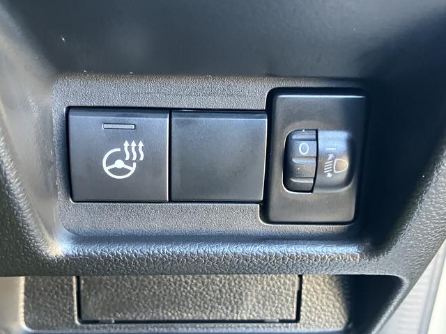 スペーシア ギア HYBRID XZターボ カーナビ/全方位カメラ スズキコネクト対応通信機 アダプティブクルーズコントロール オートライト プッシュスタート シートヒーター 衝突被害軽減システム アイドリングストップ 横滑り防止機能 衝突安全ボディ 盗難防止システム(15枚目)