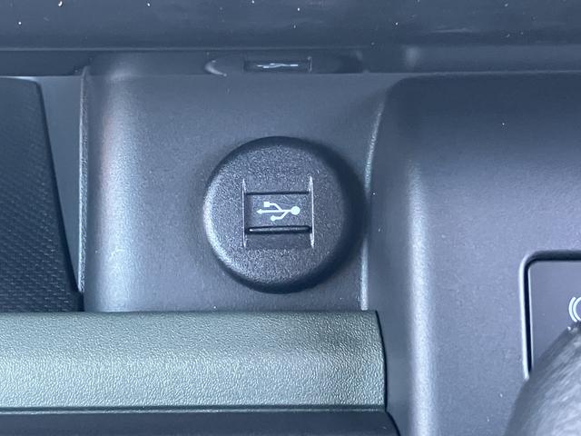 スペーシア ギア HYBRID XZターボ カーナビ/全方位カメラ スズキコネクト対応通信機 アダプティブクルーズコントロール オートライト プッシュスタート シートヒーター 衝突被害軽減システム アイドリングストップ 横滑り防止機能 衝突安全ボディ 盗難防止システム(18枚目)