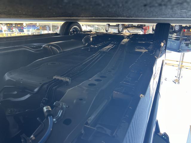 スペーシア ギア HYBRID XZターボ カーナビ/全方位カメラ スズキコネクト対応通信機 アダプティブクルーズコントロール オートライト プッシュスタート シートヒーター 衝突被害軽減システム アイドリングストップ 横滑り防止機能 衝突安全ボディ 盗難防止システム(59枚目)