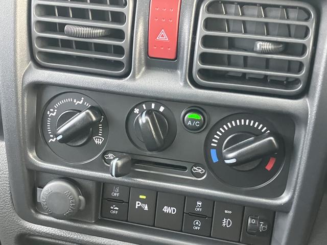 スーパーキャリイ スーパーキャリイ Xリミテッド 4WD/4AT キーレス オートライト 衝突被害軽減システム アイドリングストップ 横滑り防止機能 衝突安全ボディ(11枚目)