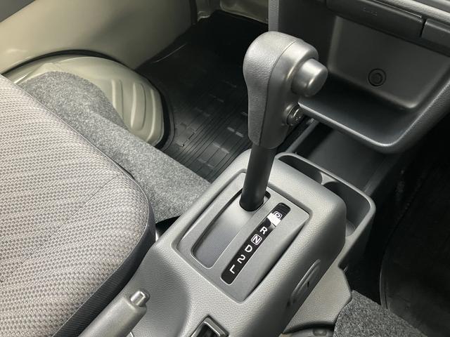 スーパーキャリイ スーパーキャリイ Xリミテッド 4WD/4AT キーレス オートライト 衝突被害軽減システム アイドリングストップ 横滑り防止機能 衝突安全ボディ(12枚目)