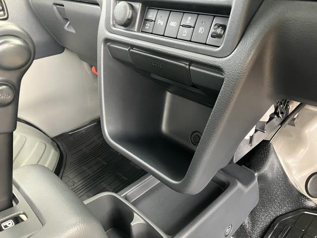 スーパーキャリイ スーパーキャリイ Xリミテッド 4WD/4AT キーレス オートライト 衝突被害軽減システム アイドリングストップ 横滑り防止機能 衝突安全ボディ(21枚目)