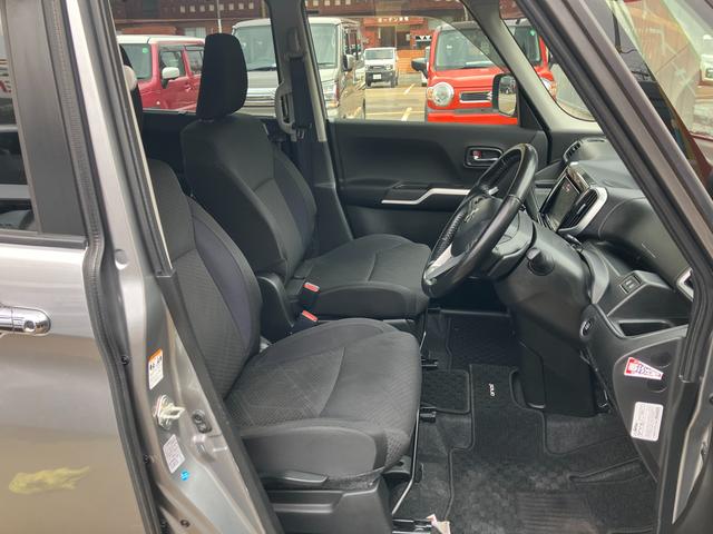 運転席は必ず使用する部分ですので、座り心地が重要です！ぜひ一度体感してください！！