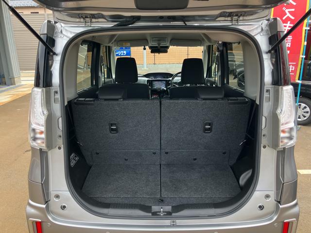 コンパクトながらも使いやすいサイズ感のトランクルーム！何を積むのもあなた次第♪