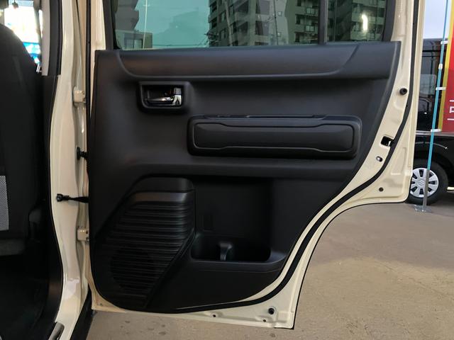 ハスラー ＪスタイルＩＩターボ　４ＷＤ／衝突被害軽減ブレーキ　アダプティブクルーズコントロール　オートライト　プッシュスタート　シートヒーター　オートエアコン　アイドリングストップ　横滑り防止機能　衝突安全ボディ　盗難防止システム（31枚目）