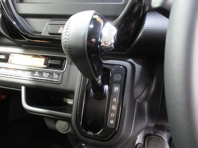 ハスラー ＨＹＢＲＩＤ　Ｘターボ　アダプティブクルーズコントロール　オートライト　プッシュスタート　シートヒーター　オートエアコン　衝突被害軽減システム　アイドリングストップ　横滑り防止機能　衝突安全ボディ　盗難防止システム（11枚目）