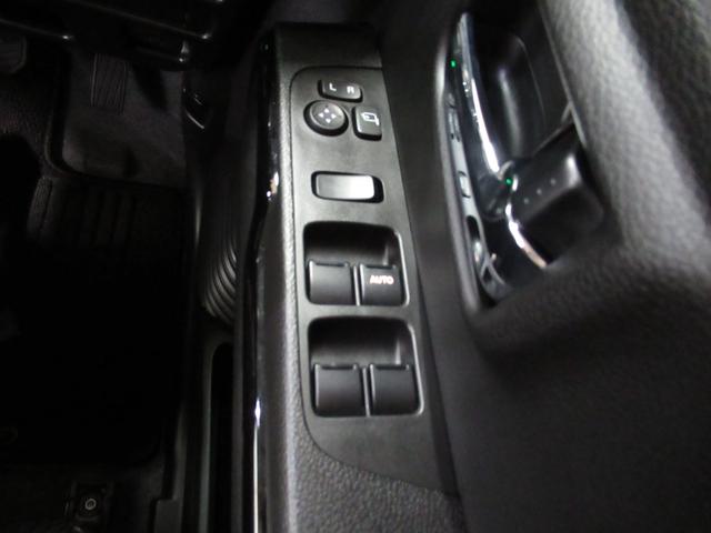 ハスラー ＨＹＢＲＩＤ　Ｘターボ　アダプティブクルーズコントロール　オートライト　プッシュスタート　シートヒーター　オートエアコン　衝突被害軽減システム　アイドリングストップ　横滑り防止機能　衝突安全ボディ　盗難防止システム（21枚目）