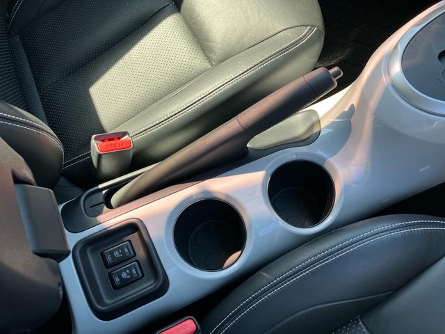 ジューク １６ＧＴ　ＦＯＵＲ　プレミアムホワイトパッケージ　メモリーナビ　フルセグ　Ｂｌｕｅｔｏｏｔｈ　バックカメラ　スマートキー　ＥＴＣ　アルミホイール　シートヒーター（21枚目）