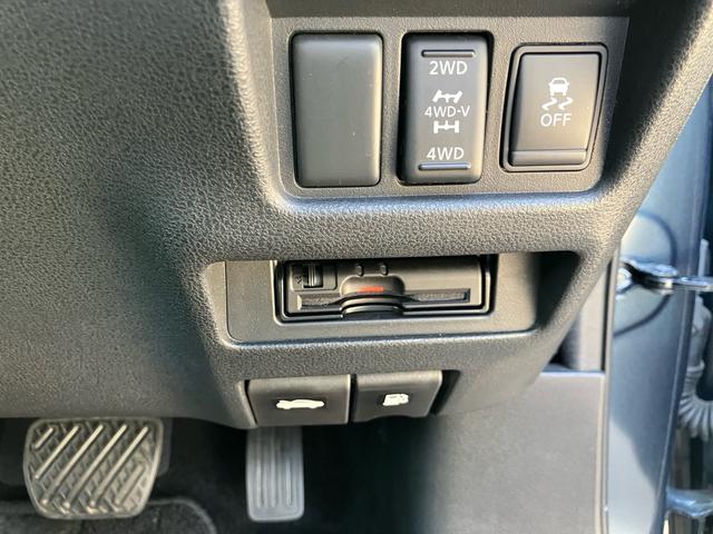 ジューク １６ＧＴ　ＦＯＵＲ　プレミアムホワイトパッケージ　メモリーナビ　フルセグ　Ｂｌｕｅｔｏｏｔｈ　バックカメラ　スマートキー　ＥＴＣ　アルミホイール　シートヒーター（35枚目）
