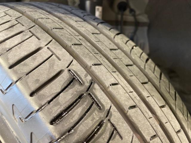 ヤリス ハイブリッドＺ　バックカメラ　衝突被害軽減　禁煙車　レーダークルーズ　　ディスプレイオーディオ　コーナーセンサー　スマートキー　ＥＴＣ　ＬＥＤヘッド　オートハイビーム　オートライト　オートエアコン　Ｂｌｕｅｔｏｏｔｈ（26枚目）