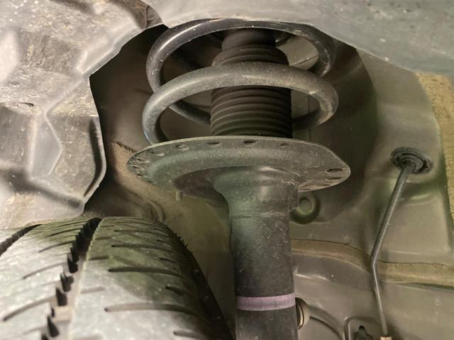 デリカＤ：５ Ｐ　４ＷＤ　両側電動ドア　全周囲カメラ　衝突被害軽減システム　レーダークルーズ　禁煙車　電動リアゲート　パワーシート　コーナーセンサー　スマートキー　ＬＥＤヘッド　車線逸脱警報　オートライト（22枚目）