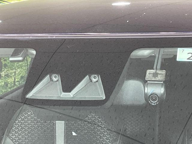 ロッキー プレミアムＧ　ＨＥＶ　ＳＤナビ　全周囲カメラ　スマートアシスト　禁煙車　前席シートヒーター　ＥＴＣ　コーナーセンサー　レーンキープアシスト　スマートキー　ＬＥＤヘッドライト＆フォグランプ　レーダークルーズコントロール（3枚目）