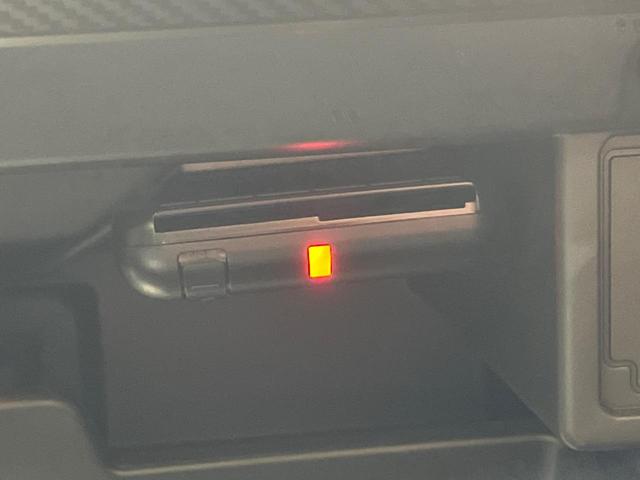 インプレッサスポーツ 1.6i-Lアイサイト SDナビ バックカメラ アイサイト レーダークルーズ パドルシフト 禁煙車 ETC スマートキー LEDヘッド 車線逸脱警報 オートライト オートエアコン 純正16インチアルミ(7枚目)