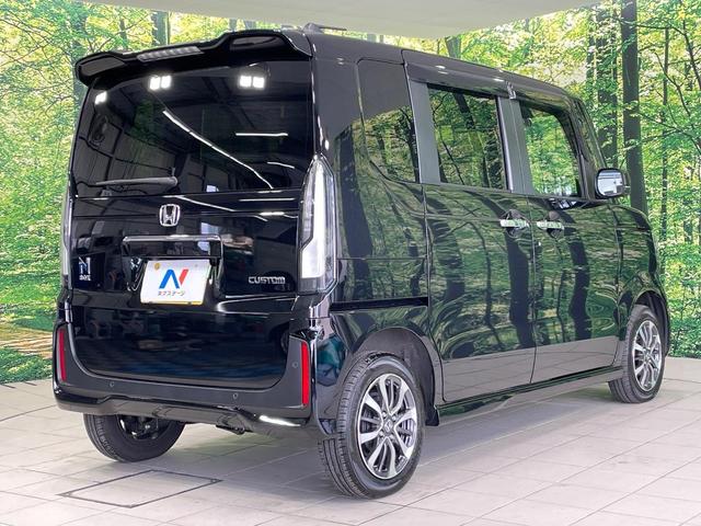 N-BOXカスタム ベースグレード 4WD 電動スライドドア ホンダセンシング アダプティブクルーズコントロール 純正ディスプレイオーディオ バックカメラ 禁煙車 コーナーセンサー スマートキー LEDヘッド オートハイビーム(17枚目)
