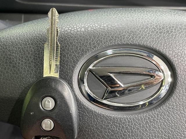 ハイゼットトラック EXT 4WD 5速MT車 禁煙車 ETC キーレス CD エアコン パワーウインドウ ドアバイザー プライバシーガラス フォグランプ ミュージックプレイヤー接続(5枚目)