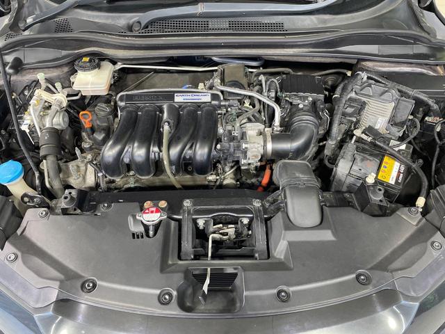 ヴェゼル ハイブリッドZ ホンダセンシング 純正ナビ バックカメラ ハーフレザーシート ETC Bluetooth フルセグ スマートキー LEDヘッド シートヒーター クルコン デュアルエアコン オートライト(18枚目)