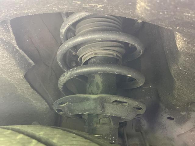 ヴェゼル ハイブリッドZ ホンダセンシング 純正ナビ バックカメラ ハーフレザーシート ETC Bluetooth フルセグ スマートキー LEDヘッド シートヒーター クルコン デュアルエアコン オートライト(20枚目)