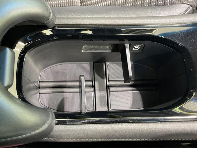 ヴェゼル ハイブリッドZ ホンダセンシング 純正ナビ バックカメラ ハーフレザーシート ETC Bluetooth フルセグ スマートキー LEDヘッド シートヒーター クルコン デュアルエアコン オートライト(55枚目)