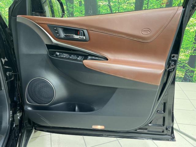 ハリアーハイブリッド プレミアム メタル アンド レザーパッケージ 4WD SDナビ バックカメラ 寒冷地仕様 衝突被害軽減システム レーダークルーズ 禁煙車 電動リアゲート レザーシート 前席シートエアコン コーナーセンサー スマートキー LEDヘッド ETC(27枚目)