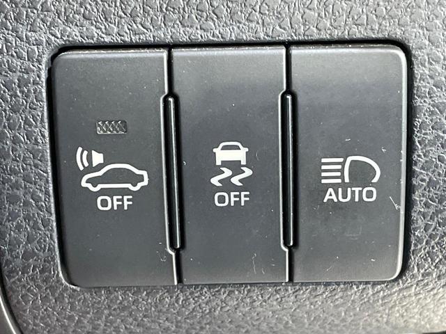 ハリアーハイブリッド プレミアム メタル アンド レザーパッケージ 4WD SDナビ バックカメラ 寒冷地仕様 衝突被害軽減システム レーダークルーズ 禁煙車 電動リアゲート レザーシート 前席シートエアコン コーナーセンサー スマートキー LEDヘッド ETC(39枚目)