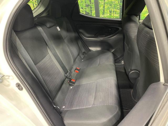 ヤリス ハイブリッドＺ　全周囲カメラ　衝突被害軽減システム　レーダークルーズ　禁煙車　スマートキー　ＬＥＤヘッド　ビルトインＥＴＣ　オートハイビーム　車線逸脱警報　オートライト　オートエアコン　Ｂｌｕｅｔｏｏｔｈ　フルセグ（10枚目）