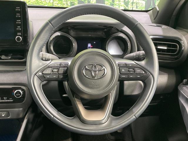 ヤリス ハイブリッドＺ　全周囲カメラ　衝突被害軽減システム　レーダークルーズ　禁煙車　スマートキー　ＬＥＤヘッド　ビルトインＥＴＣ　オートハイビーム　車線逸脱警報　オートライト　オートエアコン　Ｂｌｕｅｔｏｏｔｈ　フルセグ（12枚目）