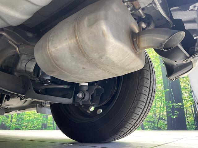 ヤリス ハイブリッドＺ　全周囲カメラ　衝突被害軽減システム　レーダークルーズ　禁煙車　スマートキー　ＬＥＤヘッド　ビルトインＥＴＣ　オートハイビーム　車線逸脱警報　オートライト　オートエアコン　Ｂｌｕｅｔｏｏｔｈ　フルセグ（30枚目）