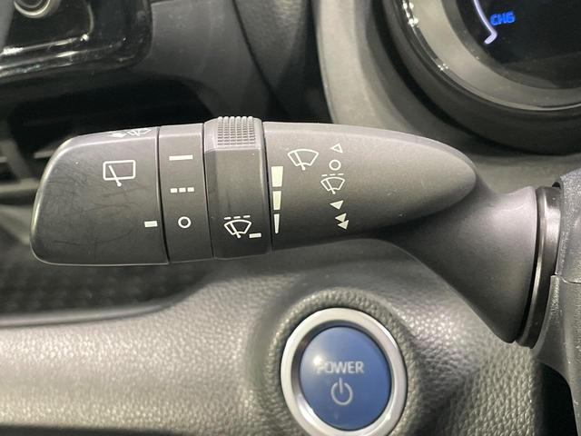 ヤリス ハイブリッドＺ　全周囲カメラ　衝突被害軽減システム　レーダークルーズ　禁煙車　スマートキー　ＬＥＤヘッド　ビルトインＥＴＣ　オートハイビーム　車線逸脱警報　オートライト　オートエアコン　Ｂｌｕｅｔｏｏｔｈ　フルセグ（44枚目）