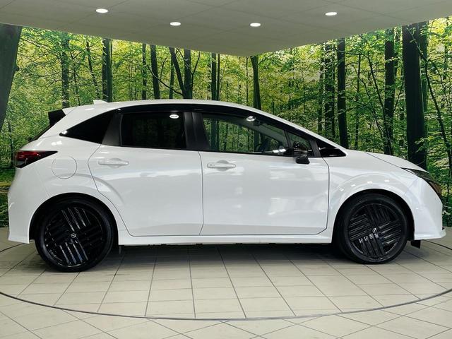 オーラ G FOUR 90周年記念車 4WD 純正9型ナビ 全周囲カメラ BOSE エマージェンシーブレーキ プロパイロット 禁煙車 本革シート シートヒーター パワーシート コーナーセンサー スマートキー LEDヘッド ETC(27枚目)