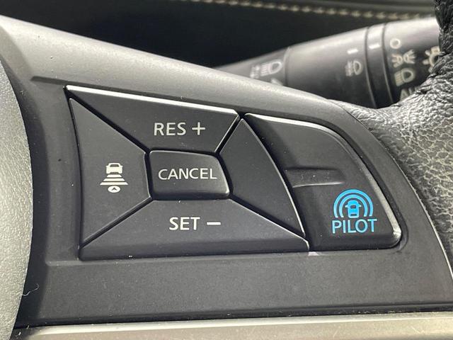 セレナ ｅ－パワー　ハイウェイスターＶ　両側電動ドア　ＳＤナビ　後席モニター　全周囲カメラ　衝突被害軽減システム　レーダークルーズ　禁煙車　ハーフレザーシート　コーナーセンサー　スマートキー　ＬＥＤヘッド　ルーフレール　ビルトインＥＴＣ（7枚目）