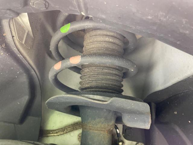 セレナ ｅ－パワー　ハイウェイスターＶ　両側電動ドア　ＳＤナビ　後席モニター　全周囲カメラ　衝突被害軽減システム　レーダークルーズ　禁煙車　ハーフレザーシート　コーナーセンサー　スマートキー　ＬＥＤヘッド　ルーフレール　ビルトインＥＴＣ（31枚目）