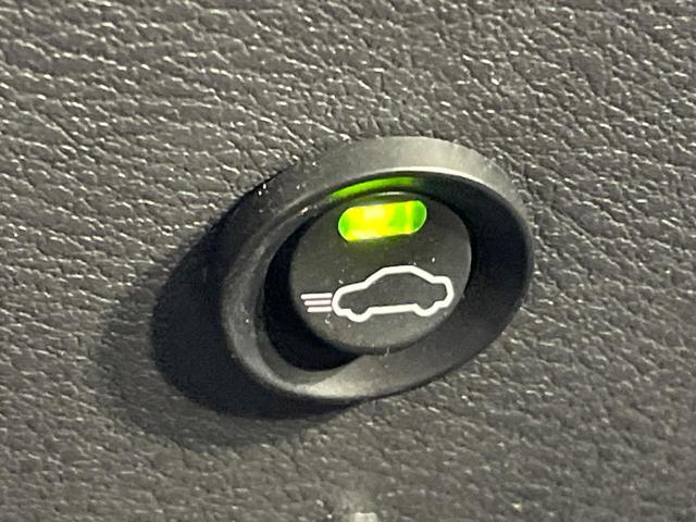 セレナ ｅ－パワー　ハイウェイスターＶ　両側電動ドア　ＳＤナビ　後席モニター　全周囲カメラ　衝突被害軽減システム　レーダークルーズ　禁煙車　ハーフレザーシート　コーナーセンサー　スマートキー　ＬＥＤヘッド　ルーフレール　ビルトインＥＴＣ（51枚目）