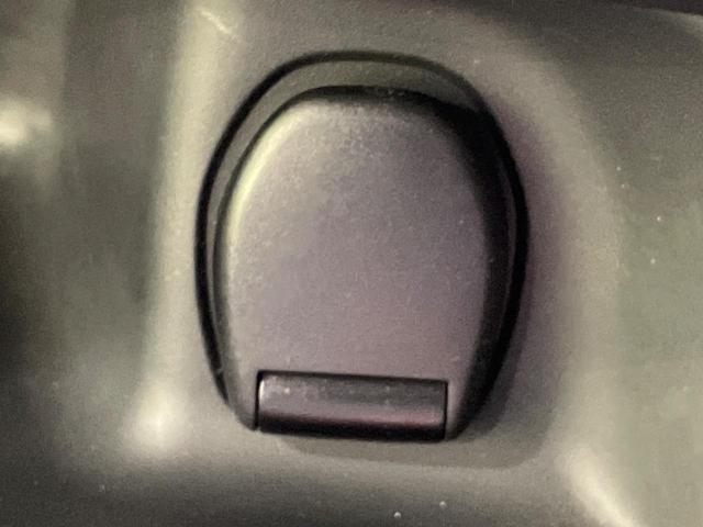 セレナ ｅ－パワー　ハイウェイスターＶ　両側電動ドア　ＳＤナビ　後席モニター　全周囲カメラ　衝突被害軽減システム　レーダークルーズ　禁煙車　ハーフレザーシート　コーナーセンサー　スマートキー　ＬＥＤヘッド　ルーフレール　ビルトインＥＴＣ（61枚目）