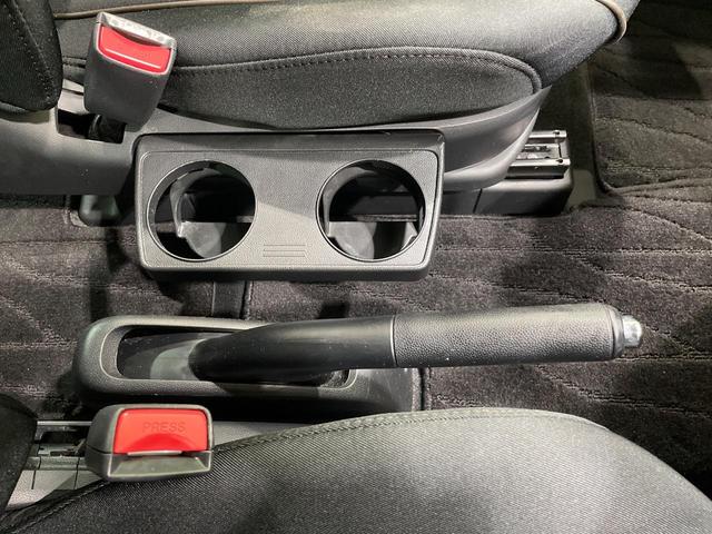 ラフェスタ ハイウェイスターＧ　片側電動スライドドア　純正７インチＳＤナビ　禁煙車　スマートキー　ＨＩＤヘッドライト　ＥＴＣ　オートライト　オートエアコン　アイドリングストップ　フォグランプドアバイザー　パワーウインドウ　フルセグ（38枚目）