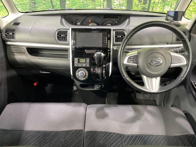 タント カスタムＲＳ　ＳＡ　４ＷＤ　両側電動スライドドア　スマートアシスト　ＳＤナビ　バックカメラ　禁煙車　ＥＴＣ　Ｂｌｕｅｔｏｏｔｈ　フルセグ　スマートキー　オートライト　フォグランプ　オートエアコン　ＣＤ　ＤＶＤ（2枚目）