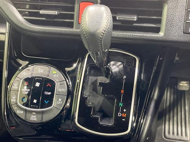 ヴォクシー ＺＳ　電動スライドドア　ＢＩＧＸ１１型ナビ　バックカメラ　衝突被害軽減システム　禁煙車　スマートキー　ＬＥＤヘッド　ビルトインＥＴＣ　クルコン　オートハイビーム　車線逸脱警報　オートライト　デュアルエアコン（26枚目）