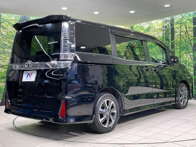 ヴォクシー ＺＳ　電動スライドドア　ＢＩＧＸ１１型ナビ　バックカメラ　衝突被害軽減システム　禁煙車　スマートキー　ＬＥＤヘッド　ビルトインＥＴＣ　クルコン　オートハイビーム　車線逸脱警報　オートライト　デュアルエアコン（46枚目）