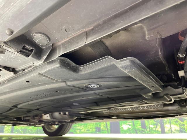 プリウス Ｇツーリングセレクション　純正ＳＤナビ　バックカメラ　禁煙車　パワーシート　ＥＴＣ　Ｂｌｕｅｔｏｏｔｈ接続　クルーズコントロール　フルセグＴＶ　純正１７インチアルミホイール　ＬＥＤヘッドライト　オートライト　オートエアコン（21枚目）