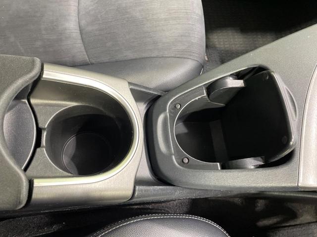 プリウス Ｇツーリングセレクション　純正ＳＤナビ　バックカメラ　禁煙車　パワーシート　ＥＴＣ　Ｂｌｕｅｔｏｏｔｈ接続　クルーズコントロール　フルセグＴＶ　純正１７インチアルミホイール　ＬＥＤヘッドライト　オートライト　オートエアコン（43枚目）