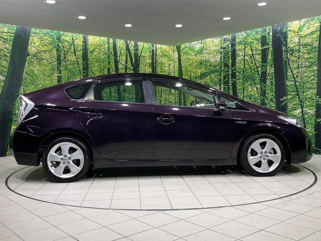 プリウス Ｇツーリングセレクション　純正ＳＤナビ　バックカメラ　禁煙車　パワーシート　ＥＴＣ　Ｂｌｕｅｔｏｏｔｈ接続　クルーズコントロール　フルセグＴＶ　純正１７インチアルミホイール　ＬＥＤヘッドライト　オートライト　オートエアコン（58枚目）