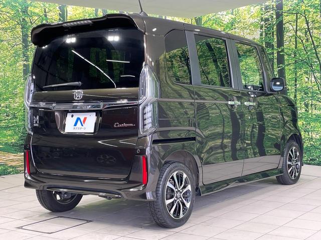 N-BOXカスタム G・Lホンダセンシング 4WD 電動スライドドア 純正SDナビ ホンダセンシング アダプティブクルーズコントロール バックカメラ ETC Bluetooth接続 フルセグTV 純正14インチアルミホイール LEDヘッドライト(17枚目)