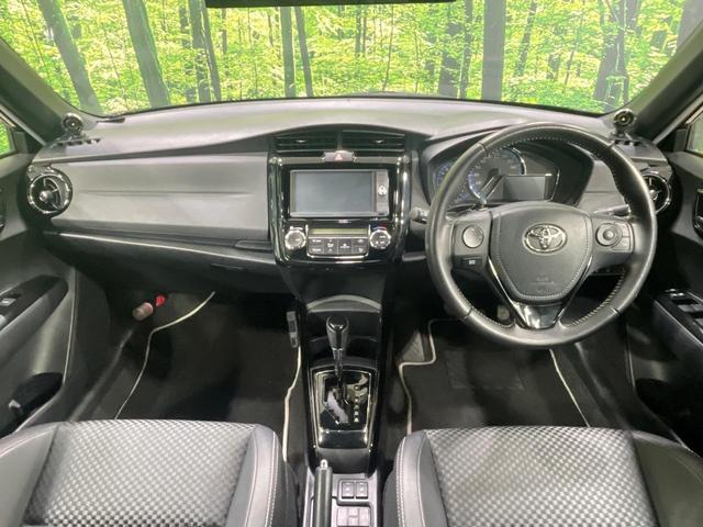 カローラフィールダー ハイブリッドＧ　ダブルバイビー　ナビ　セーフティセンス　禁煙車　シートヒーター　ハーフレザーシート　スマートキー　ＬＥＤヘッド　ＥＴＣ　オートハイビーム　車線逸脱警報　オートライト　オートエアコン　純正１６インチＡＷ　革巻きハンドル（2枚目）