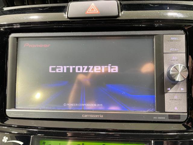 カローラフィールダー ハイブリッドＧ　ダブルバイビー　ナビ　セーフティセンス　禁煙車　シートヒーター　ハーフレザーシート　スマートキー　ＬＥＤヘッド　ＥＴＣ　オートハイビーム　車線逸脱警報　オートライト　オートエアコン　純正１６インチＡＷ　革巻きハンドル（3枚目）