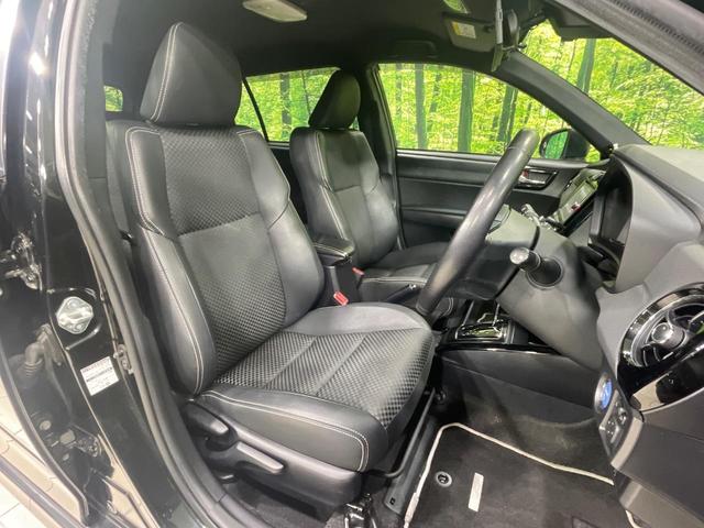 カローラフィールダー ハイブリッドＧ　ダブルバイビー　ナビ　セーフティセンス　禁煙車　シートヒーター　ハーフレザーシート　スマートキー　ＬＥＤヘッド　ＥＴＣ　オートハイビーム　車線逸脱警報　オートライト　オートエアコン　純正１６インチＡＷ　革巻きハンドル（8枚目）